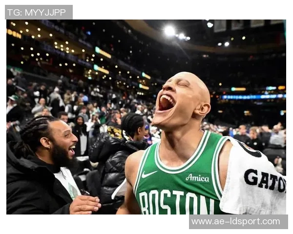 沃尔什全能表现助力球队胜利8投全中创生涯新高22分外加7篮板3助攻 沃尔什全能表现助力球队胜利8投全中创生涯新高22分外加7篮板3助攻